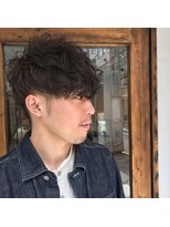 カウチ(Kauti)&nbsp;あえて野暮ったくパーマスタイル。