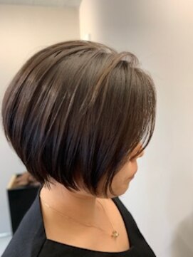 テテ ヘアアンドメイク(TETE hair and make) 大人ナチュラルショートボブ