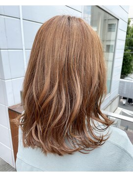 カーイ(Kkaaai powered by Ari gate) 20代30代40代ハイトーンカラーベージュ大人可愛い甲斐ジュンヤ