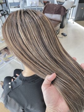 カロ(Caro) ハイライト＆カラー