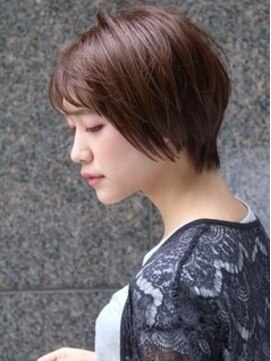 リーフ 御門台店(LeaF) えりあしタイトなコンパクトショート