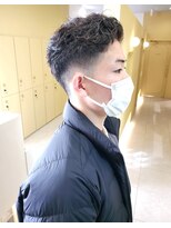 トローノ 栄(TRONO)&nbsp;【TRONO　岩田】かきあげバングバーバースタイル／フェード