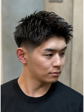 ドルクス 上野店(Dorcus) ピンパーマ フェード ショートスタイル