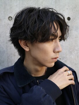 バイフィフス 原宿/表参道(by fifth) 波巻きスパイラルシャドウパーマセンターパートツーブロック