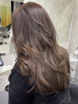 シティ(CITY) ブリーチ無しベージュカラー　レイヤーカット　韓国ヘア