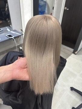 ジルバイジゼル(JILL by GiseL) ホワイトベージュ