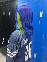 ホワイト 梅田(white)&nbsp;#原色ブルー×黄緑イヤリングカラー