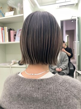 ローヴ 梅田(L'aube) 切りっぱなし 大人ボブ ハイライト ケアブリーチ ボブ