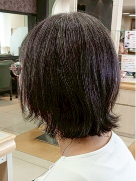 ヘアークリアー 春日部 ミセス 外ハネボブスタイル レイヤースタイル 白髪染め