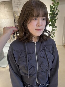 ニュア(neua) ベージュカラー/奈良/橿原神宮前