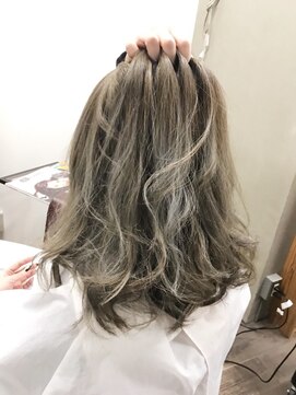 クラウドナイン(CLOUD Nine) パールグレージュ×アッシュ