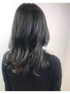 アヴァンス 江坂店(AVANCE.) 抜け感ハイライト