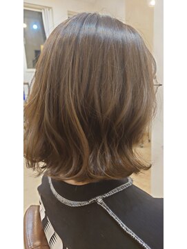 オルオル(OluOlu) ボブ♪デザインカラー☆〔八戸、田向〕