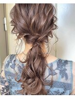 アイユー(ii+U)&nbsp;ローポニーテール　上品　アレンジ　二次会　セット　大人可愛い