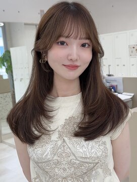 ビュー フクオカ(VIEW FUKUOKA) 小顔美人レイヤーカット×ナチュラルグレージュ30代40代50代