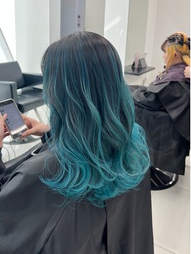 アライブ キチジョウジ(ALIVE Kichijoji) 【ALIVE吉祥寺】ブルーバレイヤージュカラー