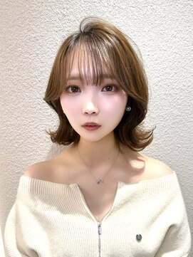 ロンド リリー 銀座(Lond Lily) ◆ 大人ガーリー/似合わせカット/ミディアムレイヤーカット/銀座