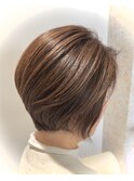 ブリーチしない白髪ぼかしショート