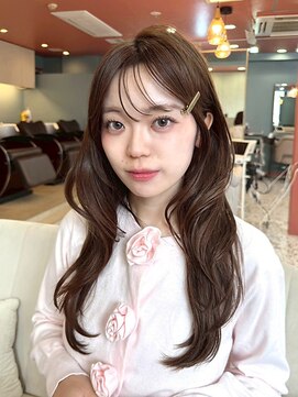 リコバイアフロート(riko by afloat) レイヤーカット/顔まわりカット/透明感ブラウン