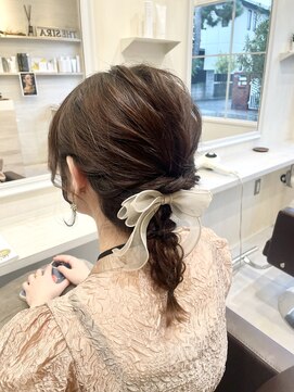 ザシラ(THE SIRA) 編み込みヘアセット