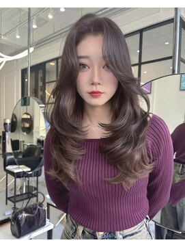 メゾンハル(Maison HALU) 中明度カラー×ワンホンヘアでボリュームある小紅書ヘア