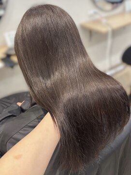 シェノン フェム 名古屋 名駅店(CHAINON×FeM#) 透明感/大人girly/顔周り/名古屋/名駅/髪質改善/レイヤーカット