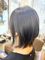 クオリア(QUALIA)&nbsp;大人可愛いミディアムくびれレイヤー×透明感ベージュ髪質改善柏