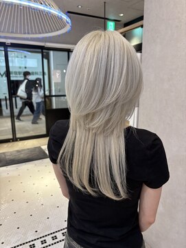 ザザ シンジュク(ZA/ZA shinjuku) ホワイトブロンド×ロングウルフ