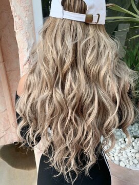 ディバイス(Device) 【Device心斎橋】バレイヤージュカラーエクステ