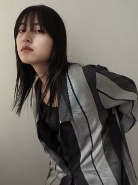 ハニーマスタード(HONEY MUSTARD) ストレートタッチのレイヤーセミロング