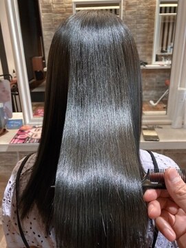 クロワ(croix) うるツヤヘア