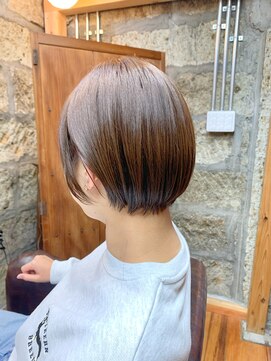 タオ(tao) ショートボブ