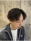 センターパート×ツイストスパイラルパーマ