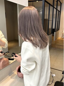 セシルヘアー(CECIL hair) 艶ピンクベージュカラー/韓国レイヤー