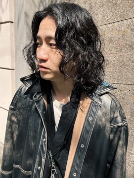 トランクイル(tranquil) 個性派ロングウェーブパーマ