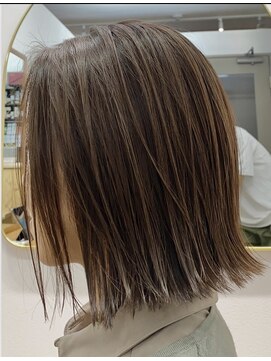 ランタンバイソロン(Rantan by Solon) 切りっぱなしハイライトボブ/ブリーチ/白髪ぼかし/船橋ブリーチ