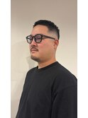 クロップスタイル　スキンフェード