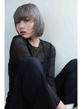 アッシュグレー・フレーミングショート