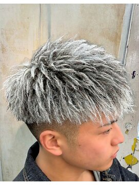 メンズショート｜シルバーメッシュ｜ダブルカラー｜ブリーチ