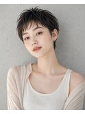 襟足すっきり・透明感グレージュ・小顔ハンサムショート
