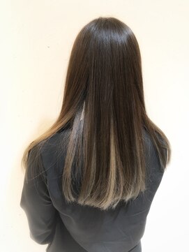 シュアーヴ(SUAVE) 【SUAVE/北巽】インナーカラー×ホワイトベージュ☆