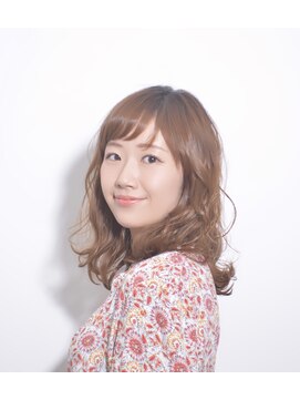 ホワイト(WHITE) ニュアンスカール×波ウェーブ×WHITE草柳