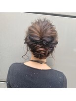 ニューラインギンザ(New-Line 銀座)&nbsp;《New-Line 代表YUTAKA》ニュアンス抜け感パーティシニヨン