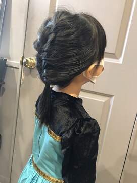 ボンドヘアー(Bond Hair) アレンジ