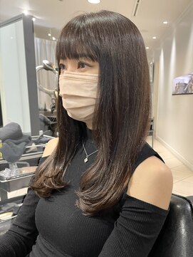 ラブクロムトーキョー オモテサンドウ(LOVECHROME OMOTESANDO) 髪質改善縮毛矯正大人かわいい美髪ショコラベージュぱっつん前髪