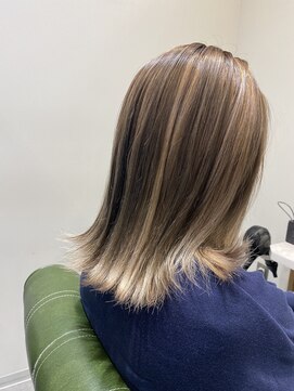 トッカ 仙台東口店(tocca) ミルクティー バレイヤージュ 「高橋」