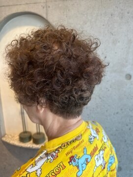 美容室 ル クラージュ 秋にピッタリブラウンカラーのパーマスタイル