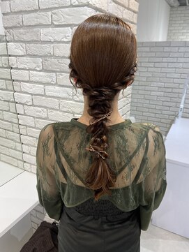 ディティカ ティア(Dityca tia) 編みおろし