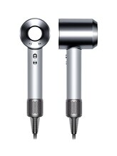 当店のドライヤーは髪の毛のダメージを最大限減らすように、すべてDysonを採用しています。