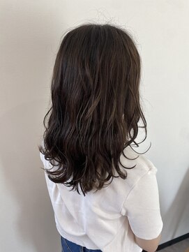 セカンド(Second) Second   ×　外ハネスタイル